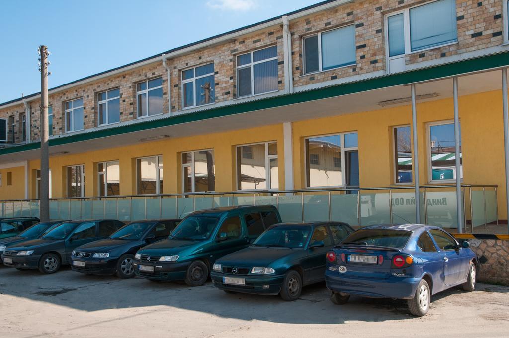 Hostel Izida 2 多布里奇 外观 照片
